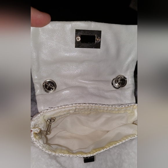 SOLD-Lori Greiner cell phone /mini purse. Still in plastic NWT - Picture 4 of 6